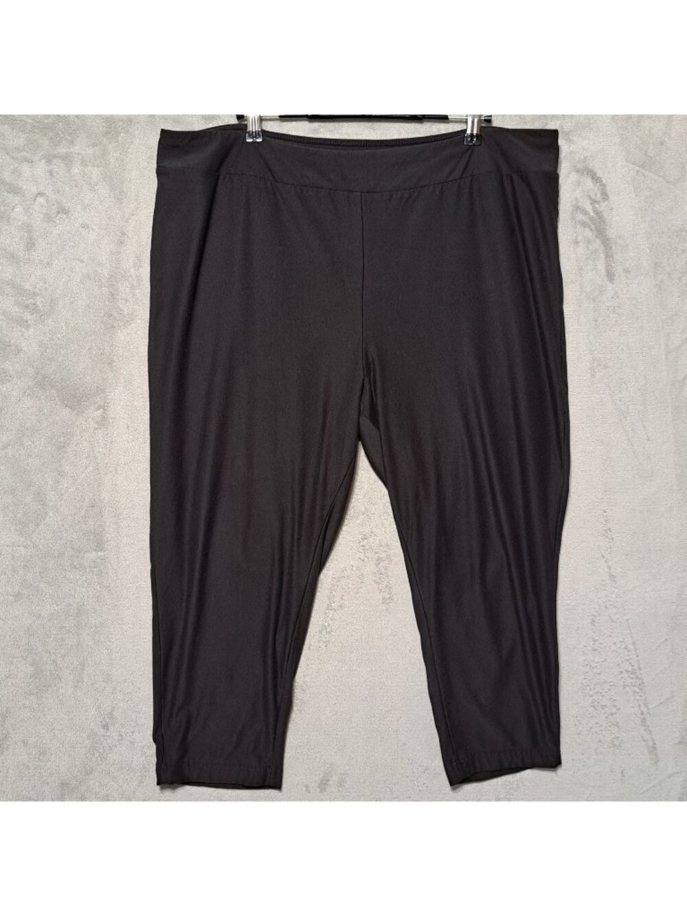 Terra & Sky 2X (20W-22W) Black Leggings Comfortable Stretch Capri Pants